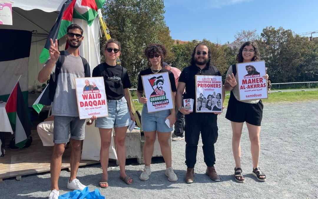 Lors du festival Manifiesta en Belgique, de nombreuses personnes affirment leur soutien à Georges Abdallah et à tous les prisonniers palestiniens